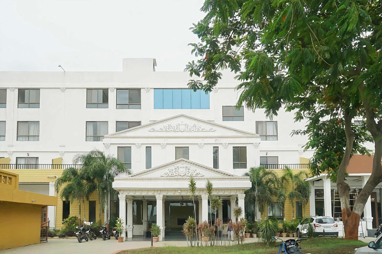 Collection O Sanskruti Resort Shirdi Exterior foto
